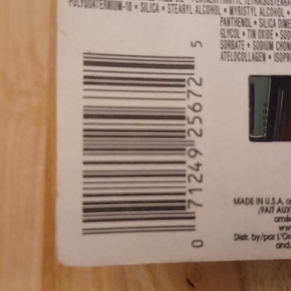 L'Oreal Voluminous Butterfly Mascara Brand New #869 Black Brown - Picture 3 of 3